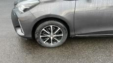 Toyota Yaris 1.5 VVT-i Icon Tech 5dr Petrol Hatchback